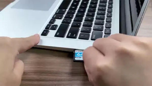 Insert SD Card in Mac