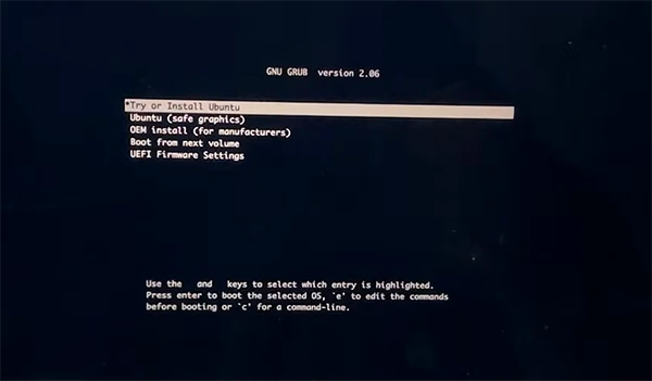 Select the Try or Install Ubuntu option