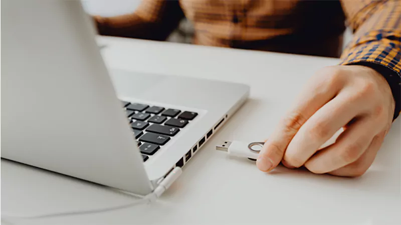 d-USB Drive Repair Tools